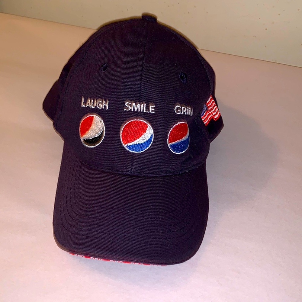 Cap Pre Owned - Picture 1 of 4